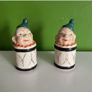 Vtg MCM Circus Clown On Drum Salt & Pepper Shakers Set Ceramic Figures Japan